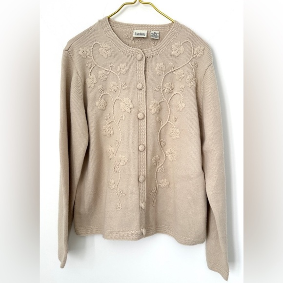 Vintage Classic Elements Beige Tan Floral Embroidered Soft Knit Cardigan Medium - Picture 1 of 7